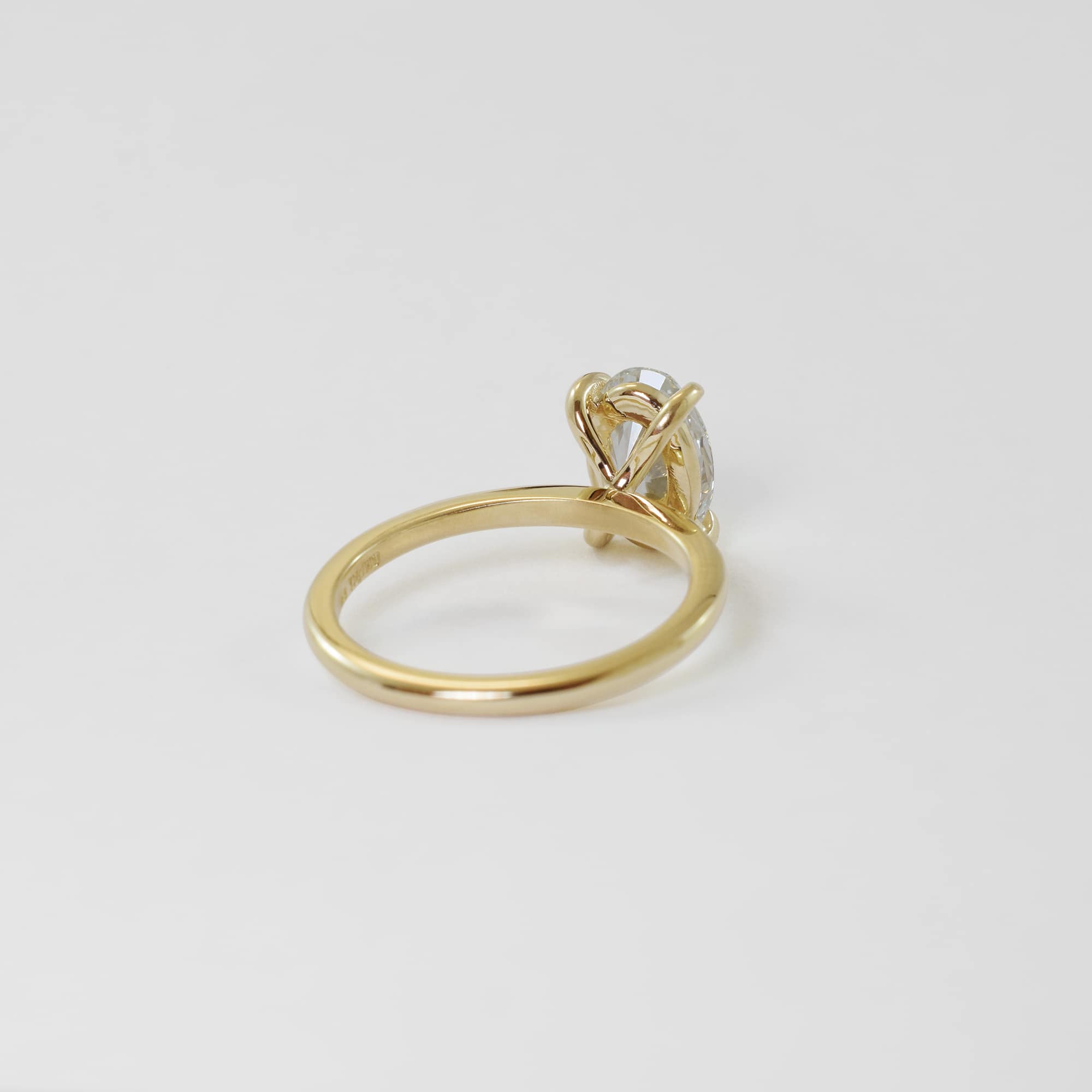 photo of the Omari Classic Solitaire Ring from Omari Diamonds in Winnipeg, MB